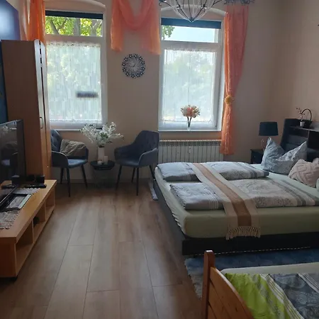 Apartment Schoene Im Gruenen In Lichtenow *