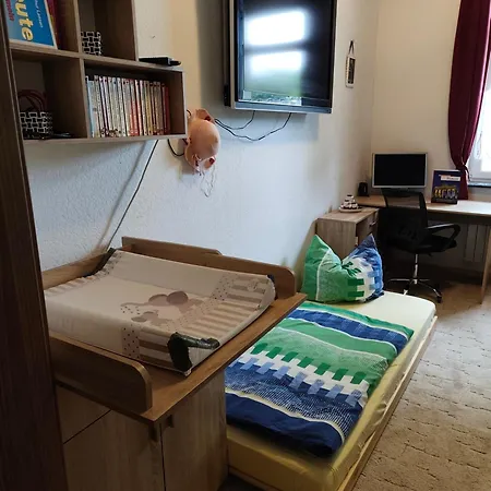 Apartment Schoene Im Gruenen In Lichtenow